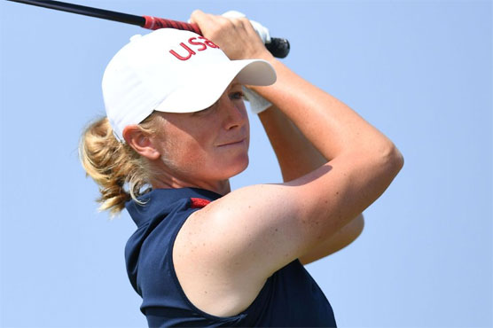 Stacy Lewis trail Park In Bee by one shot after the second round in golf event at Olympics