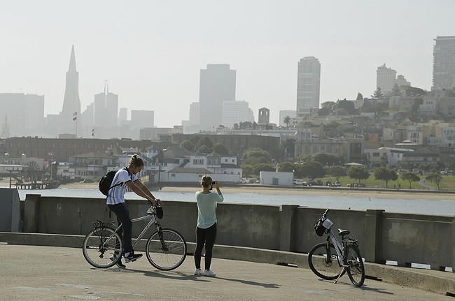 Young man shot to death at San Francisco tourist attraction