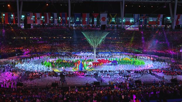 Rio Olympics bid farewell as athletes sign-off with a colorful closing ceremony