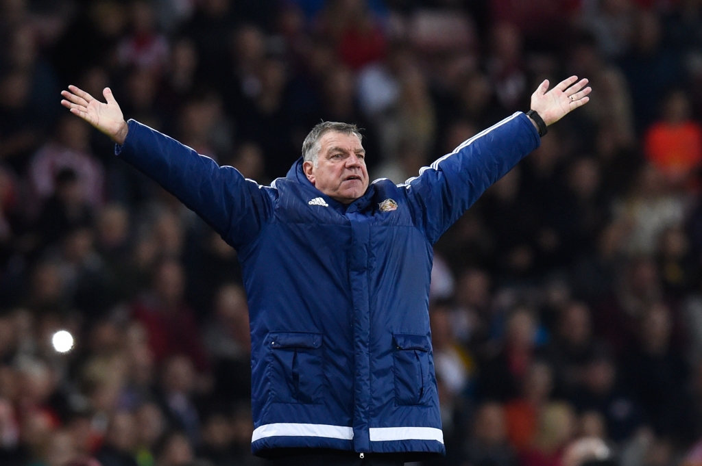 Sunderland appoint Moyes as Allardyce's replacement