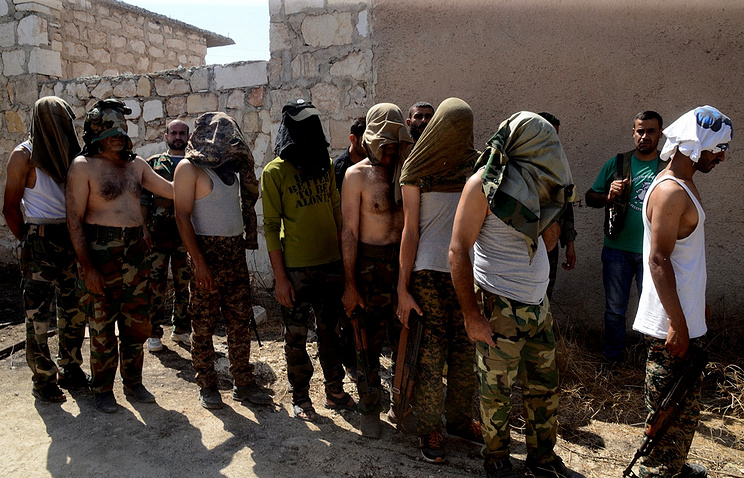 Syrian Opposition gunmen surrender in Aleppo