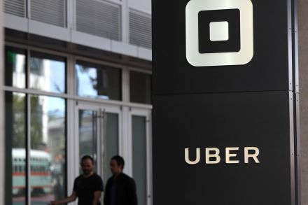 39648901- 27_08_2016- US-UBER-REPORTEDLY-LOSES-OVER