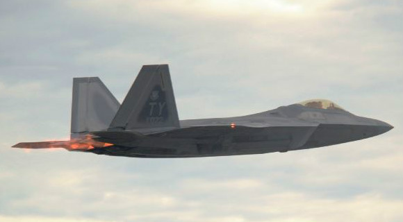 F-22-STEALTH-FIGHTER-580