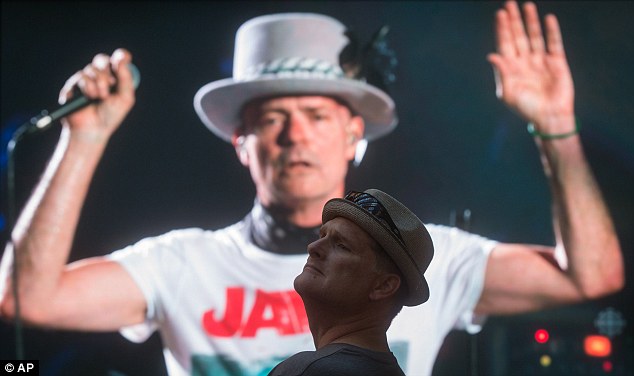 Goodbye to a legend Millions of Canadians watched a broadcast of the Tragically Hip's final concert Saturday following Gord Downie's diagnosis with terminal brain cancer