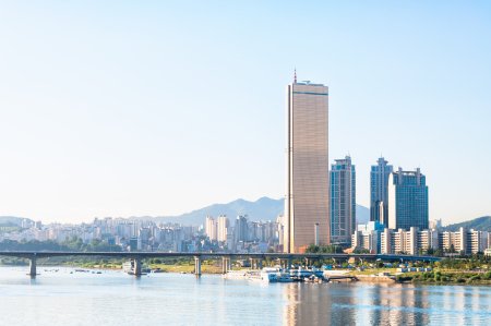 24204261- the skyline of seoul and the han river