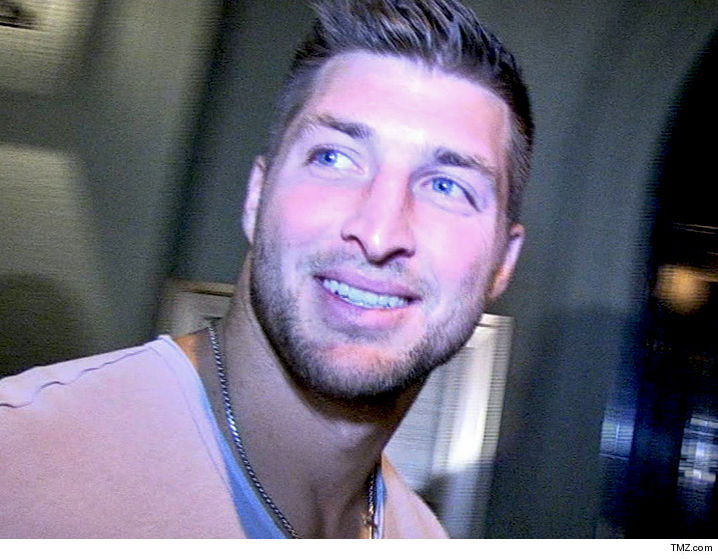 0809-tim-tebow-TMZ-03