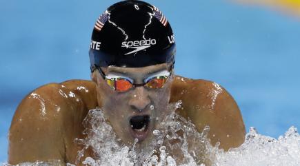 Ryan Lochte's robbery claims unravel at police press conference in Rio