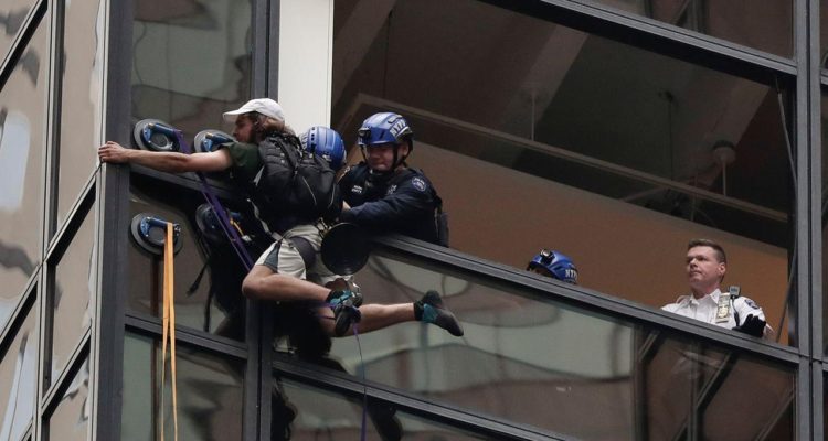 Police grab Trump Tower climber on 21st-floor