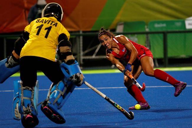 USA women's field hockey beats Japan, advances