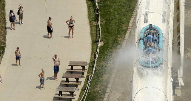 Child dies at Kansas' Schlitterbahn water park