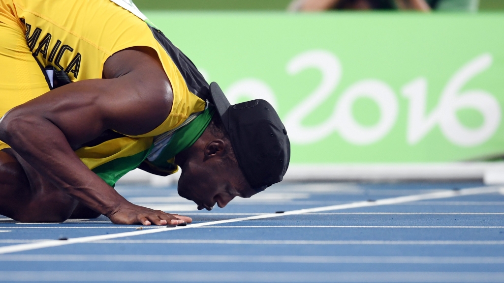 Bolt completes an unprecedented Olympic “Triple-Triple” as