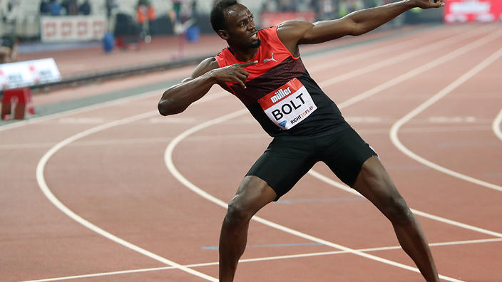 Usain Bolt marked his return from injury by winning the 200 metres at the London Diamond League