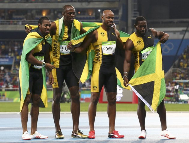 Video: Usain Bolt sprints into history