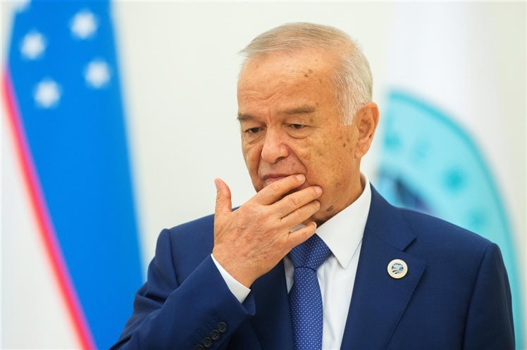 Uzbekistan's leader suffers a serious illness that may end his 25 years in power