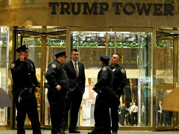 Man arrested for climbing Trump Tower in New York