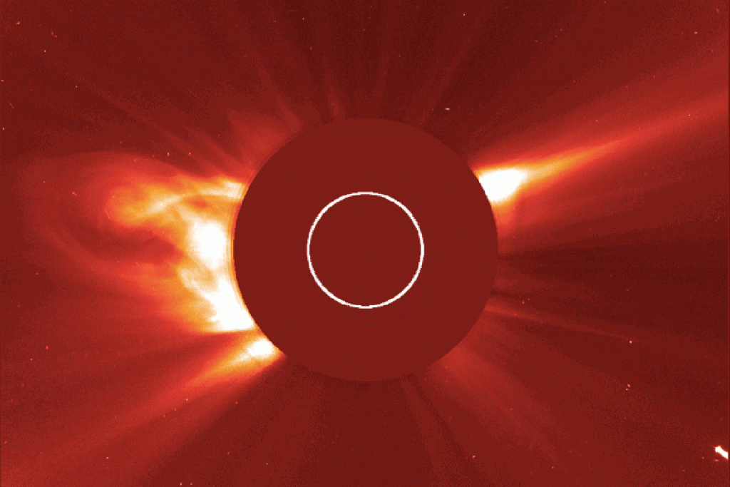 Death Dive! Comet Plunges into the Sun at Mind-Blowing Speed