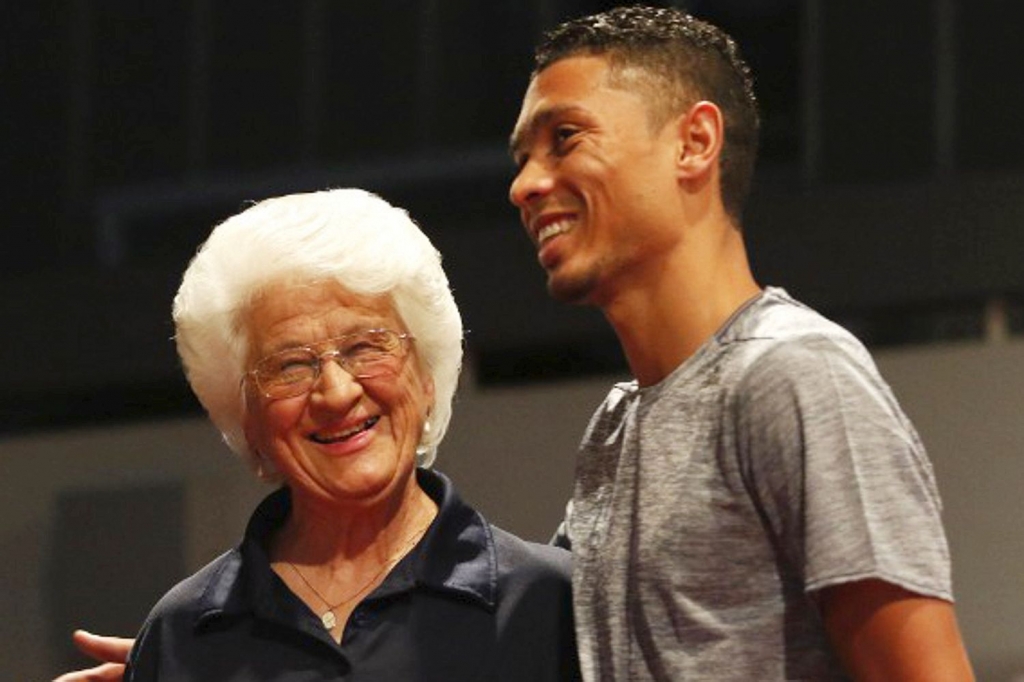 Wayde van Niekerk hailed Ans Botha as an “amazing woman” who had paved his way to the winner’s podium