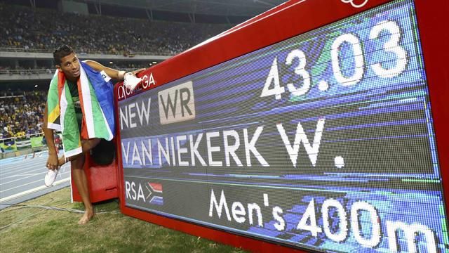 Wayde van Niekerk smashes 400m world record