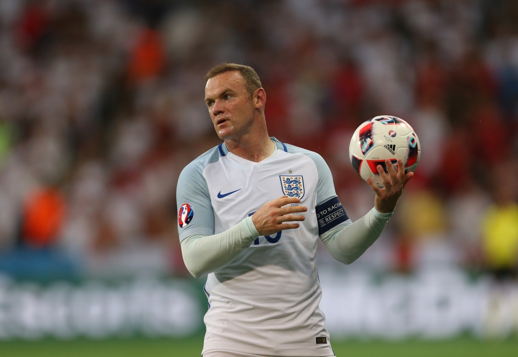 Rooney will remain England captain, Allardyce says