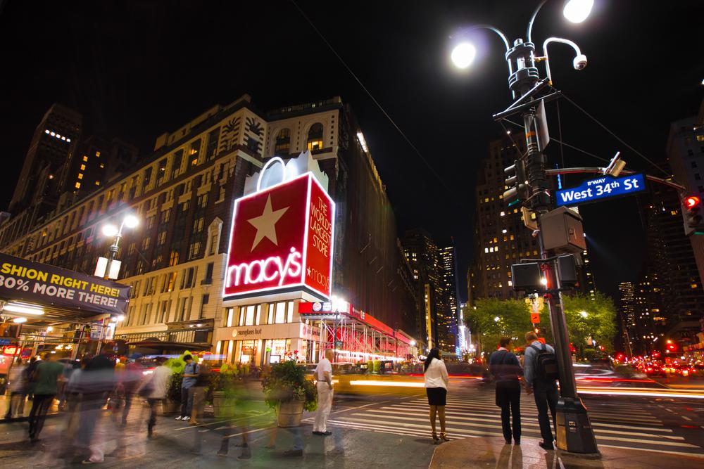 Macy's plans to close 100 stores