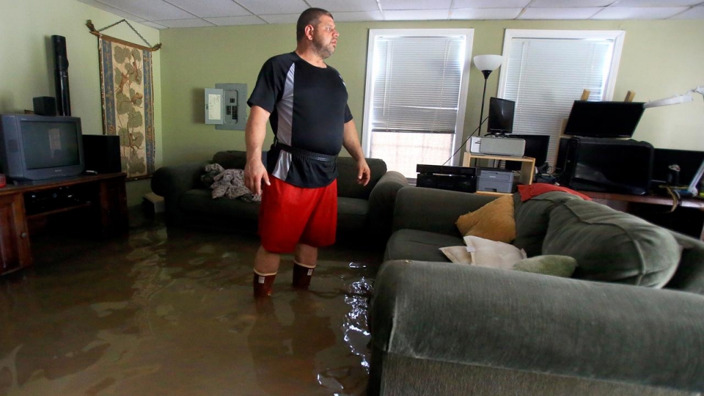 With an estimated 40,000 homes damaged by flooding Louisiana could be looking at a housing crunch