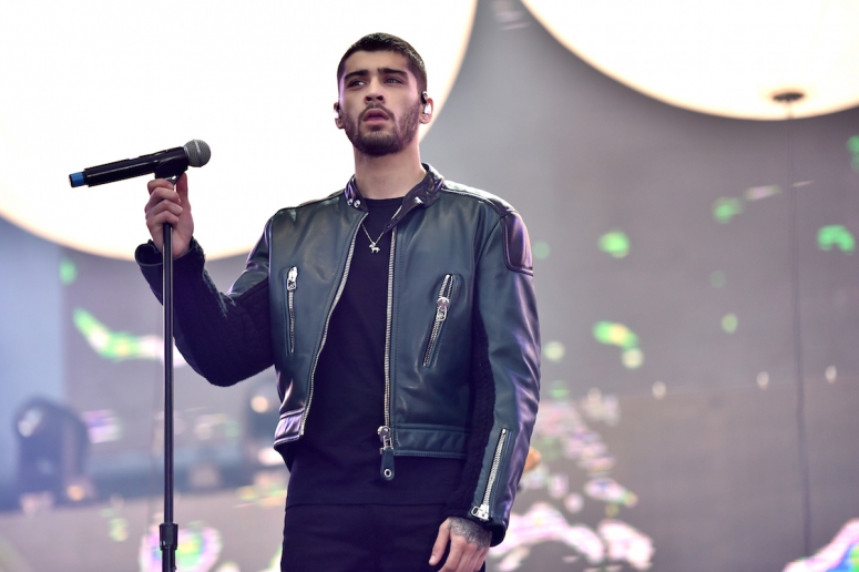 Zayn performs on stage during 102.7 KIIS FM's 2016 Wango Tango at Stub Hub Center