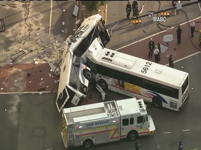 2 commuter buses collide in New Jersey no word on injuries