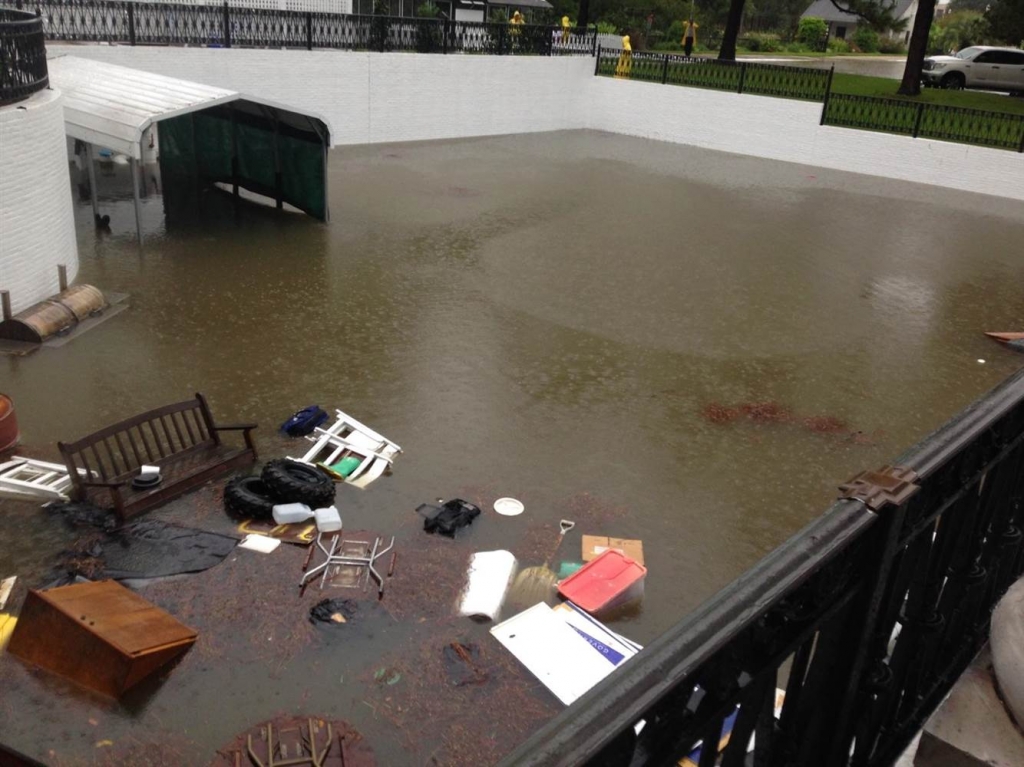 Floodwaters inundate the Louisiana Governor's Mansion in Baton Rouge. The basement of the mansion has flooded and the governor's family was relocated to another place to live until the situation is resolved officials said. (PIC Louisiana Gover