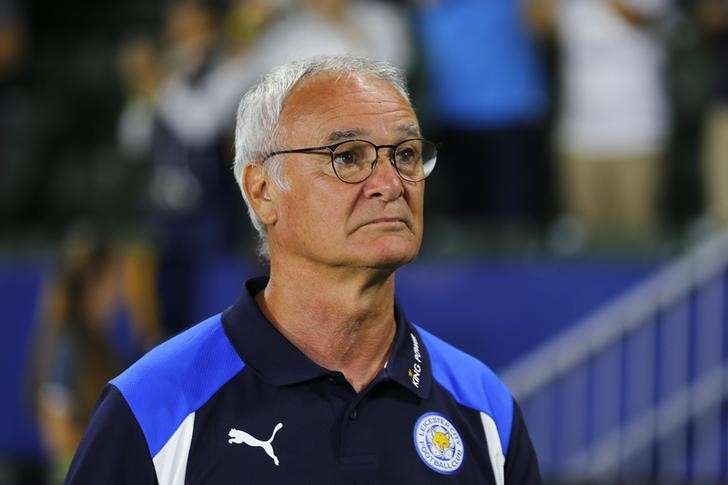 Leicester manager Ranieri signs new contract until 2020