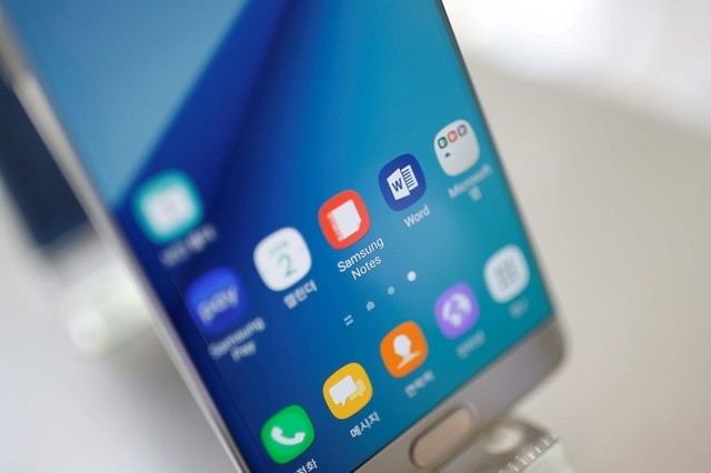 UAE aviation regulator bans Samsung Note 7 smartphones aboard all national carriers