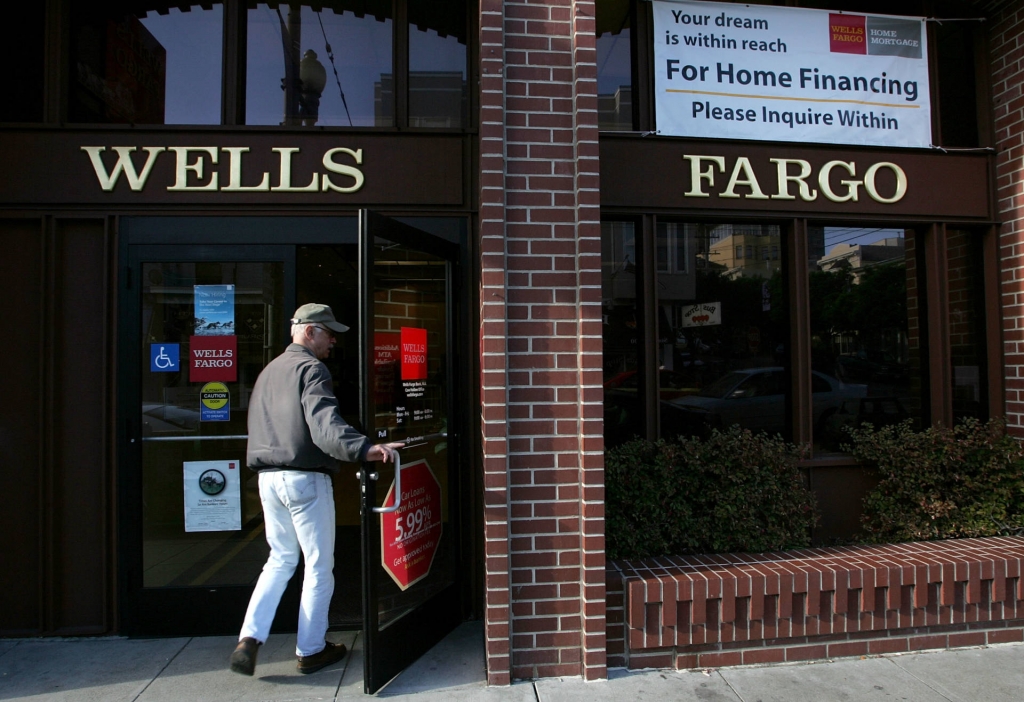 A customer enters a Wells Fargo branch in San Francisco in this 2007