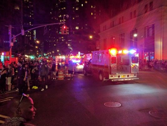 Explosion In Manhattan Injures More Than Two Dozen People