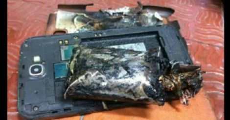 Samsung Note 2 catches fire mid-air as flight lands in Chennai