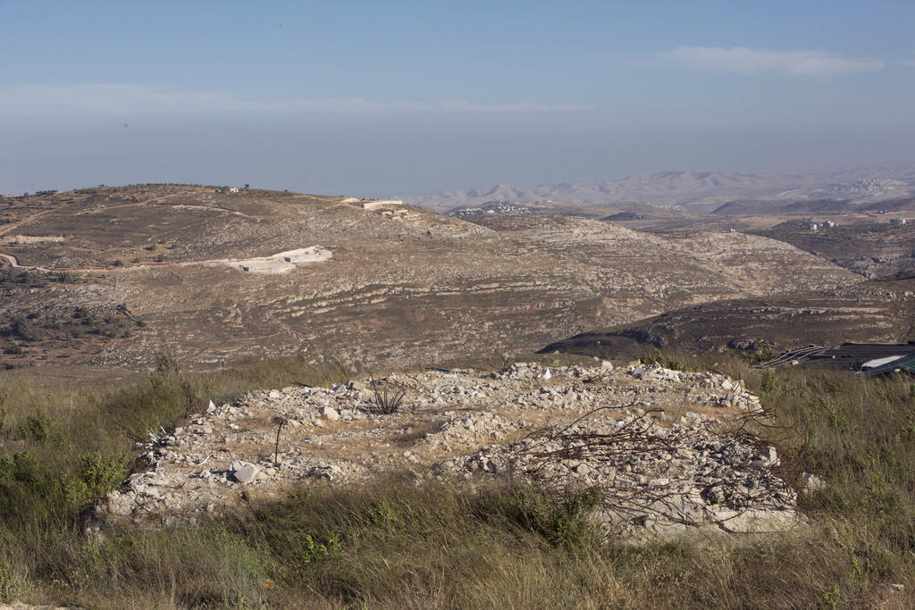 2006 partial evacuation of Amona an unauthorized Israeli settler outpost in the West Bank east of the Palestinian town of Ramallah. It is the largest of about 100 outposts in the West Bank