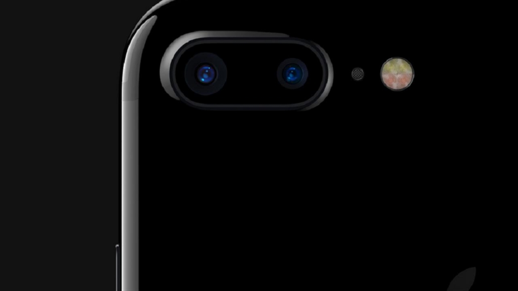 'Limited quantities' of iPhone 7 available at retail stores, but that's not unusual