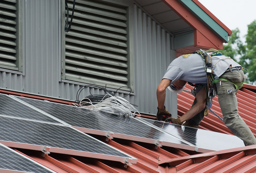 Duke Energy is looking for 10 North Carolina schools that want rooftop solar power panels they can use to teach about renewable energy