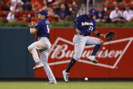 Brewers 12, Cardinals 5: Offense explodes