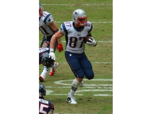 Rob Gronkowski Injured Won't Play Sunday