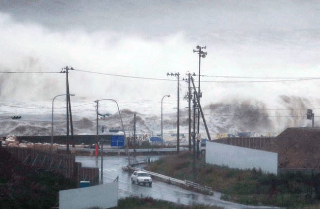 Typhoon Lionrock strikes Nothern Japan Atleast 9 Dead and 3 Missing