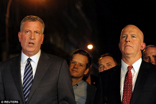 New York Mayor Bill de Blasio and Police Commissioner James O'Neill hold a news conference near the site of an explosion in the Chelsea section of Manhattan