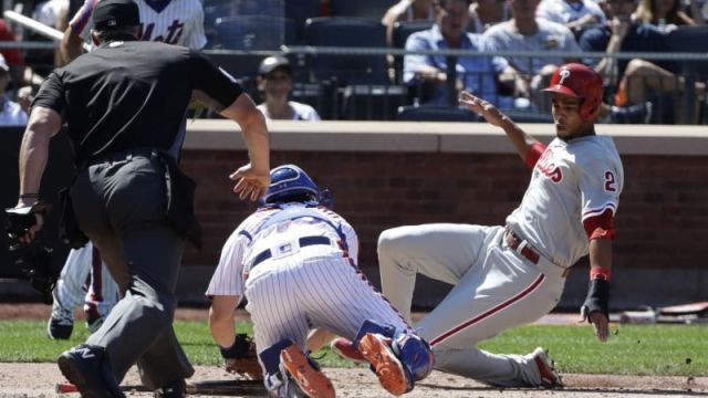 Colon, Mets win but can't gain any ground