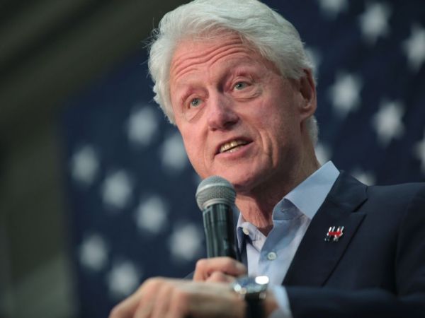 Clinton Foundation to Lay Off Dozens of Staffers in Preparation for Hillary Clinton White House Report