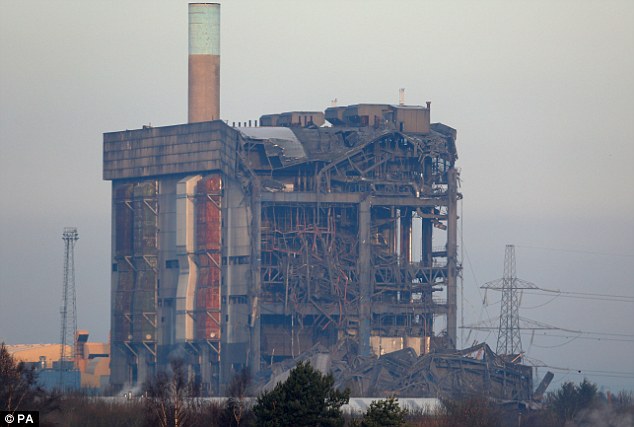 Didcot Power Station Oxfordshire England.
One person died and a major search operation was under way for three others after a building collapsed at the power station