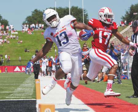 Boise State football begins 2016 campaign Saturday