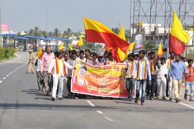 When Bengaluru protested over Cauvery water, this woman set 42 buses on fire just for a plate of mutton biryani and Rs 100