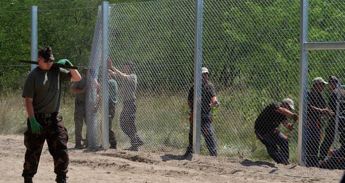 Calais blockade: major disruption expected in protest against 'jungle' camp