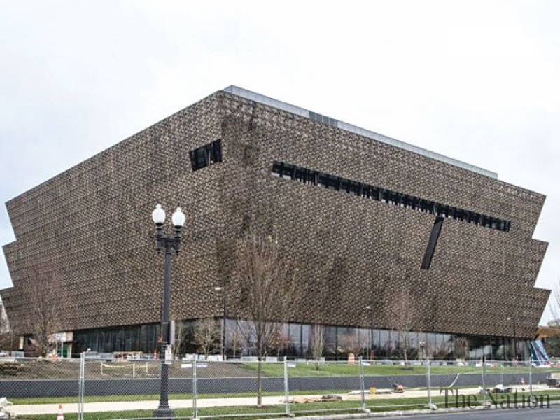 Obama opens African American museum