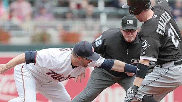 White Sox roll to 11-4 victory over Twins