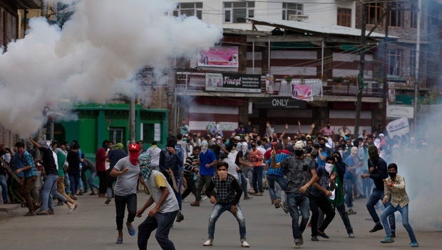 Police say 2 killed, 25 injured in protests in Kashmir