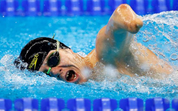 Cameron Leslie in action in his 200m mens freestyle swimming heat